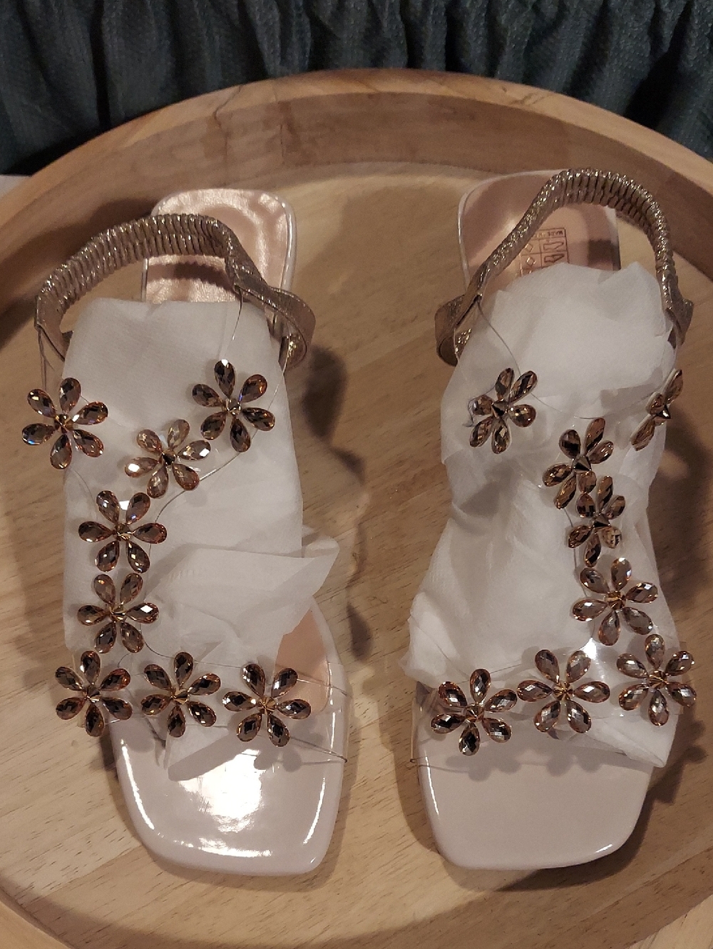 Elegant Clear Rhinestone Embellished Women's Sandals Sz 10